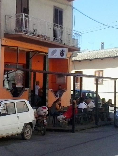 Ragazza salva un cane da caccia 