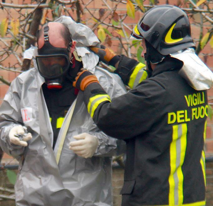 Sostanza tossica, arrivano i pompieri del nucleo speciale