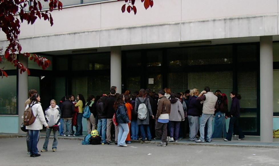 Isis sulla pagina del liceo: adesso indaga la Polizia 