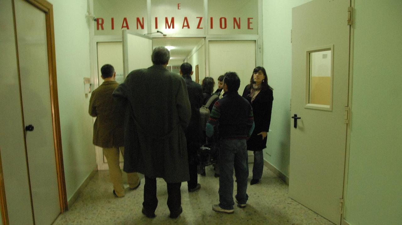 L'ingresso del reparto di rianimazione dell'ospedale civile di Sassari