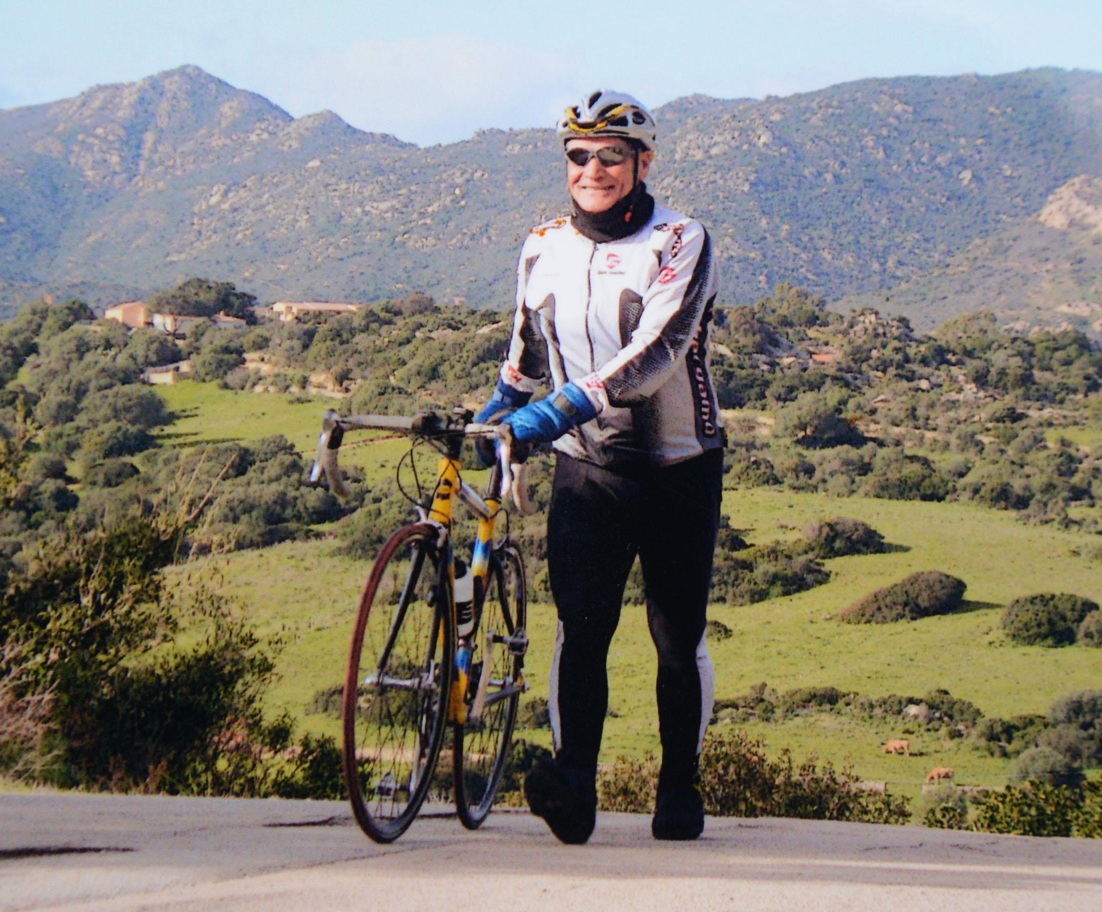 Raimondo Sanna in tenuta da ciclista 