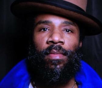 Il cantastorie soul Cody ChesnuTT scalderà la Sala Estense 