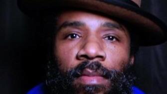 Il cantastorie soul Cody ChesnuTT scalderà la Sala Estense