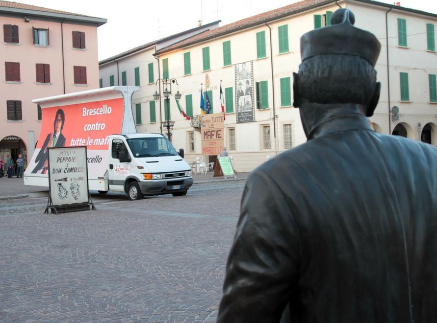 «Politica e mafia : intrecci imbarazzanti» 