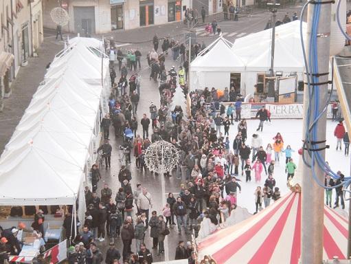 La pista del ghiaccio a Bondeno