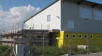 Denuncia i ritardi nei cantieri, accusato di ingresso abusivo