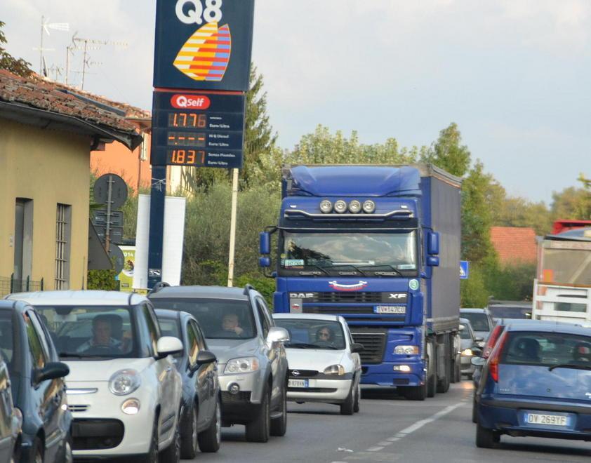 Il comitato: una centralina per l’aria in viale Europa 