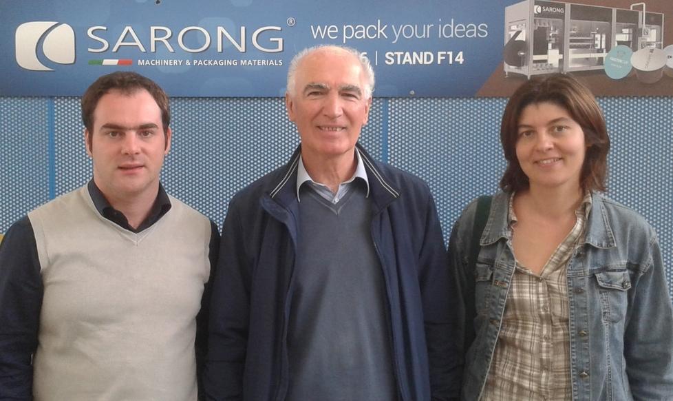 La Sarong aiuta i lavoratori a pagare le rette dell’asilo 