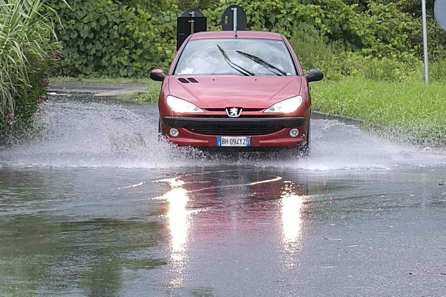 Una strada allagata