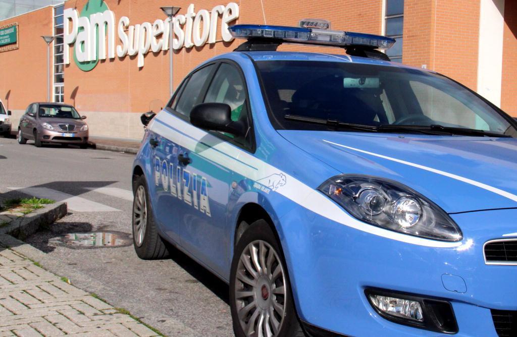 Sul posto è intervenuta la polizia 