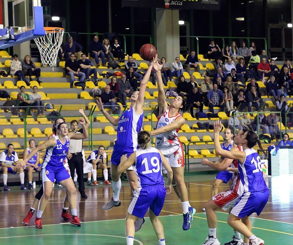 Milic a canestro (foto Roberto Liberi)