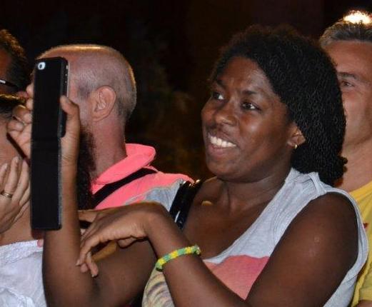 "Si è spenta tra le mie braccia, voglio la verità"