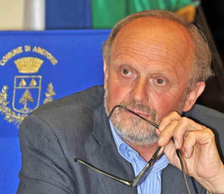 Petrucci battezza il Consorzio Pistoia Basket City 