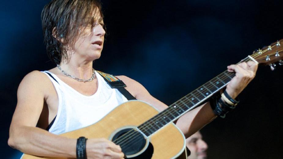 «Così vesto di rock la canzone italiana»