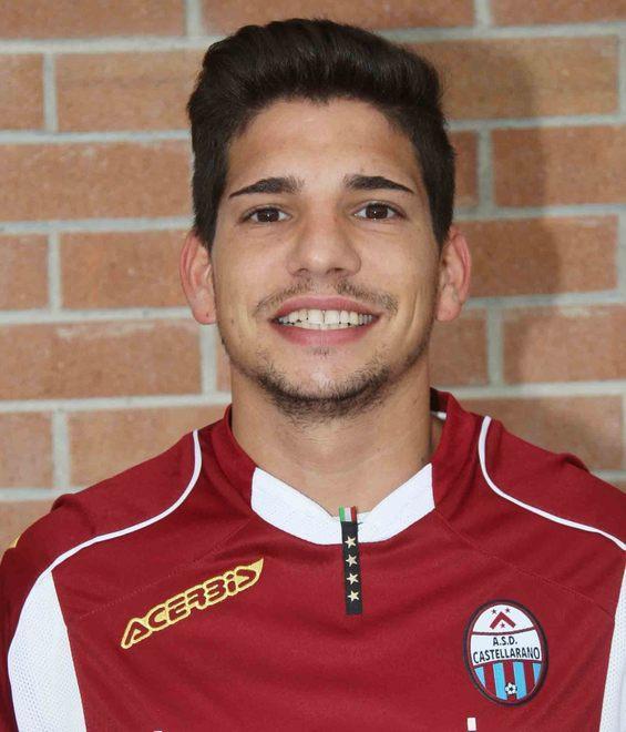 In tribuna scoppia la rissa il Castellarano trova il gol 