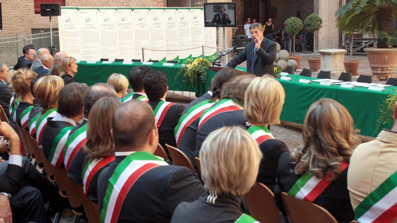 La platea dei sindaci ferraresi