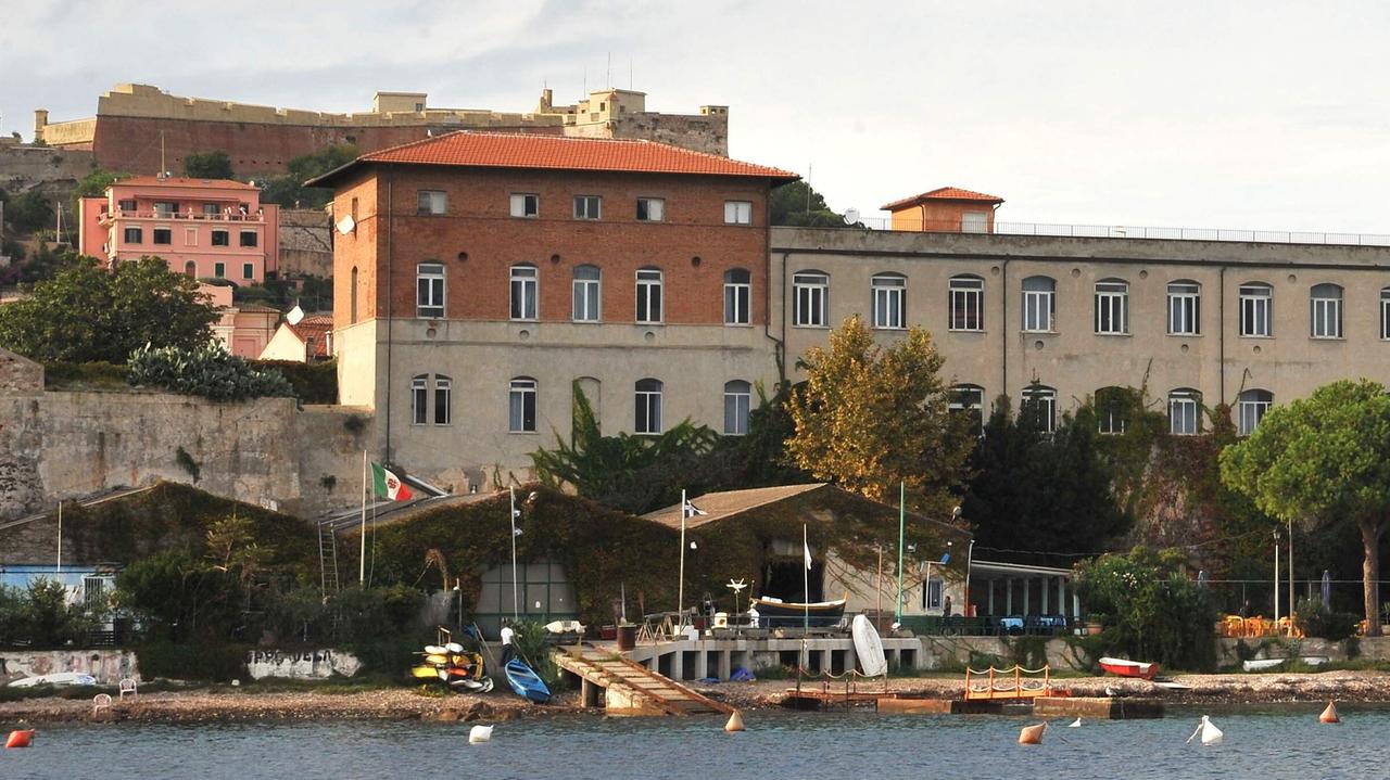 La Lega Navale di Portoferraio (foto di Giò Di Stefano)