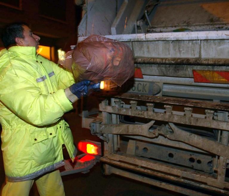 Rifiuti, porta a porta esteso a tutta la città È l’addio ai cassonetti 