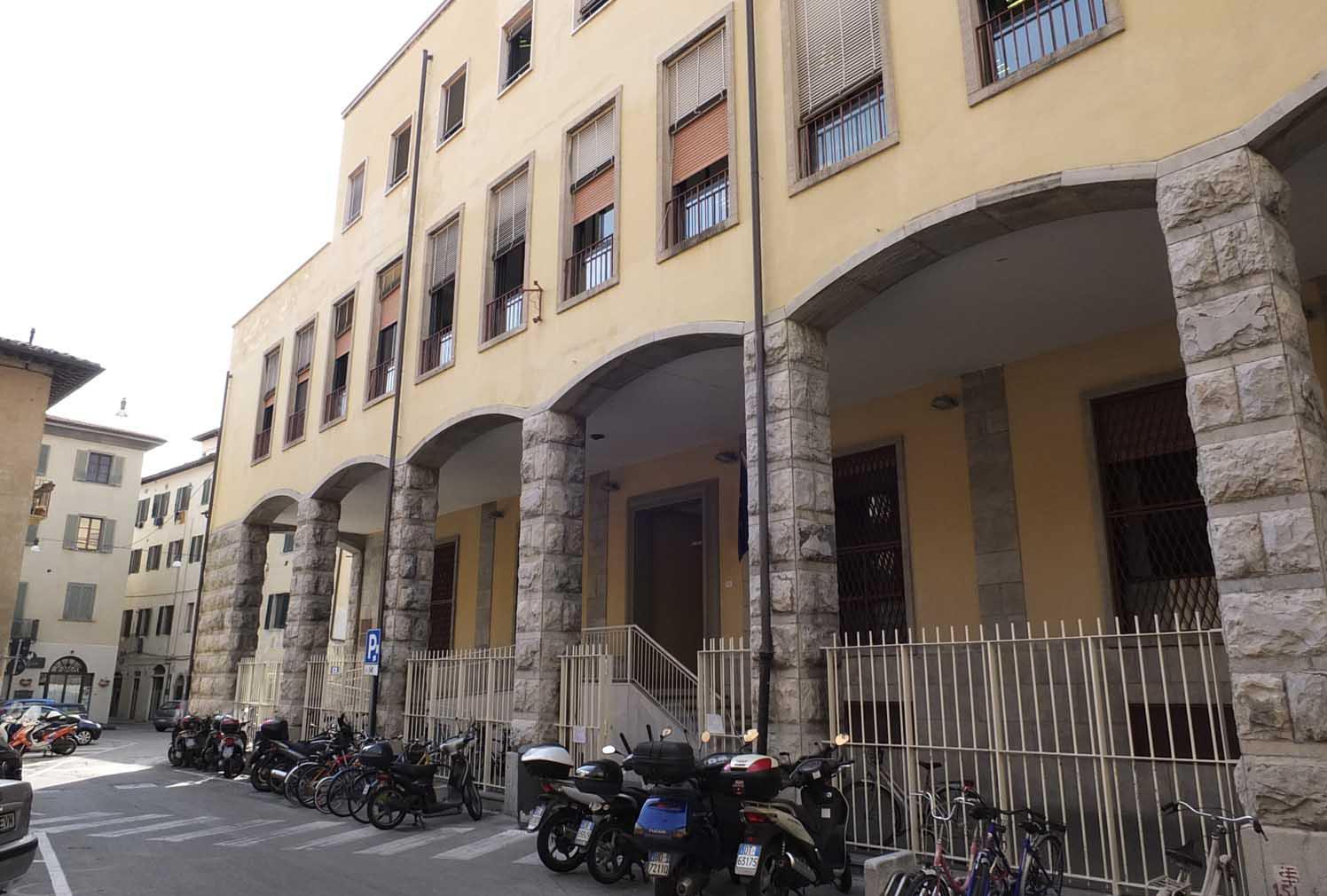 Il palazzo della Sepi in piazza Facchini