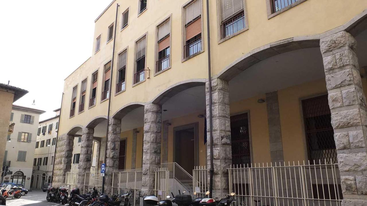 Il palazzo della Sepi in piazza Facchini