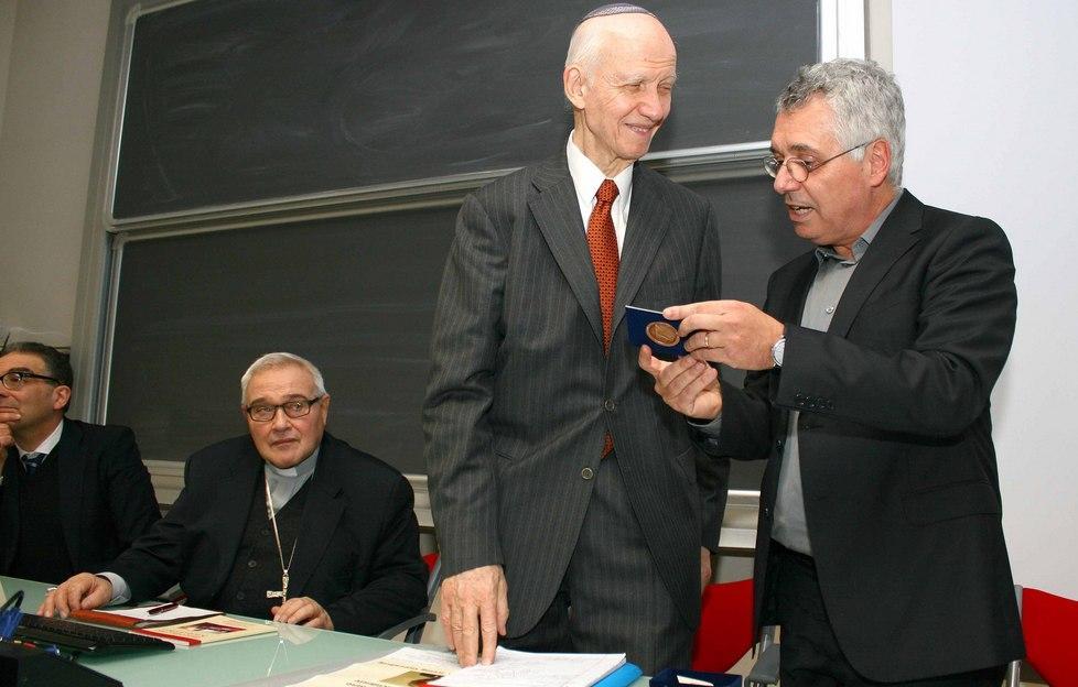 Premiato Irving Greenberg