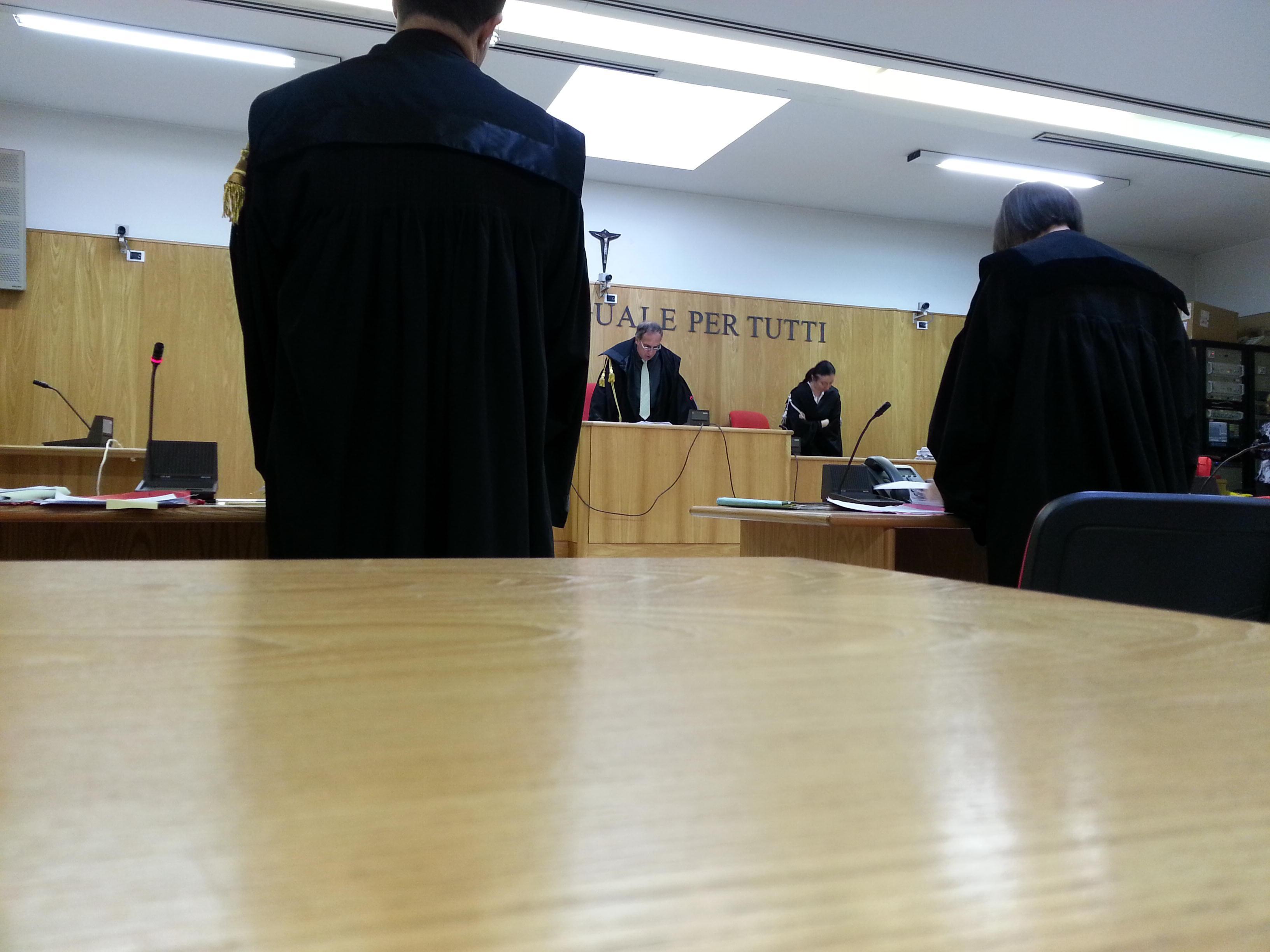Un'aula di tribunale