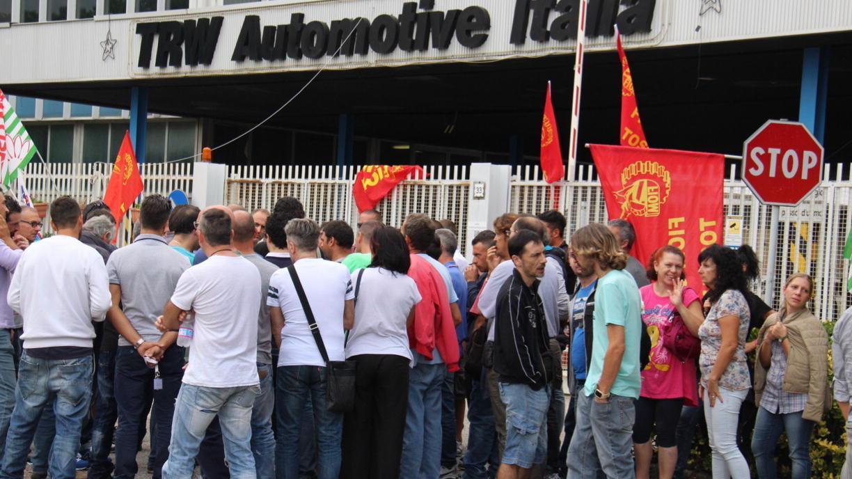 La vicenda Trw sta assumendo toni sempre più drammatici: chiusura entro fino anno