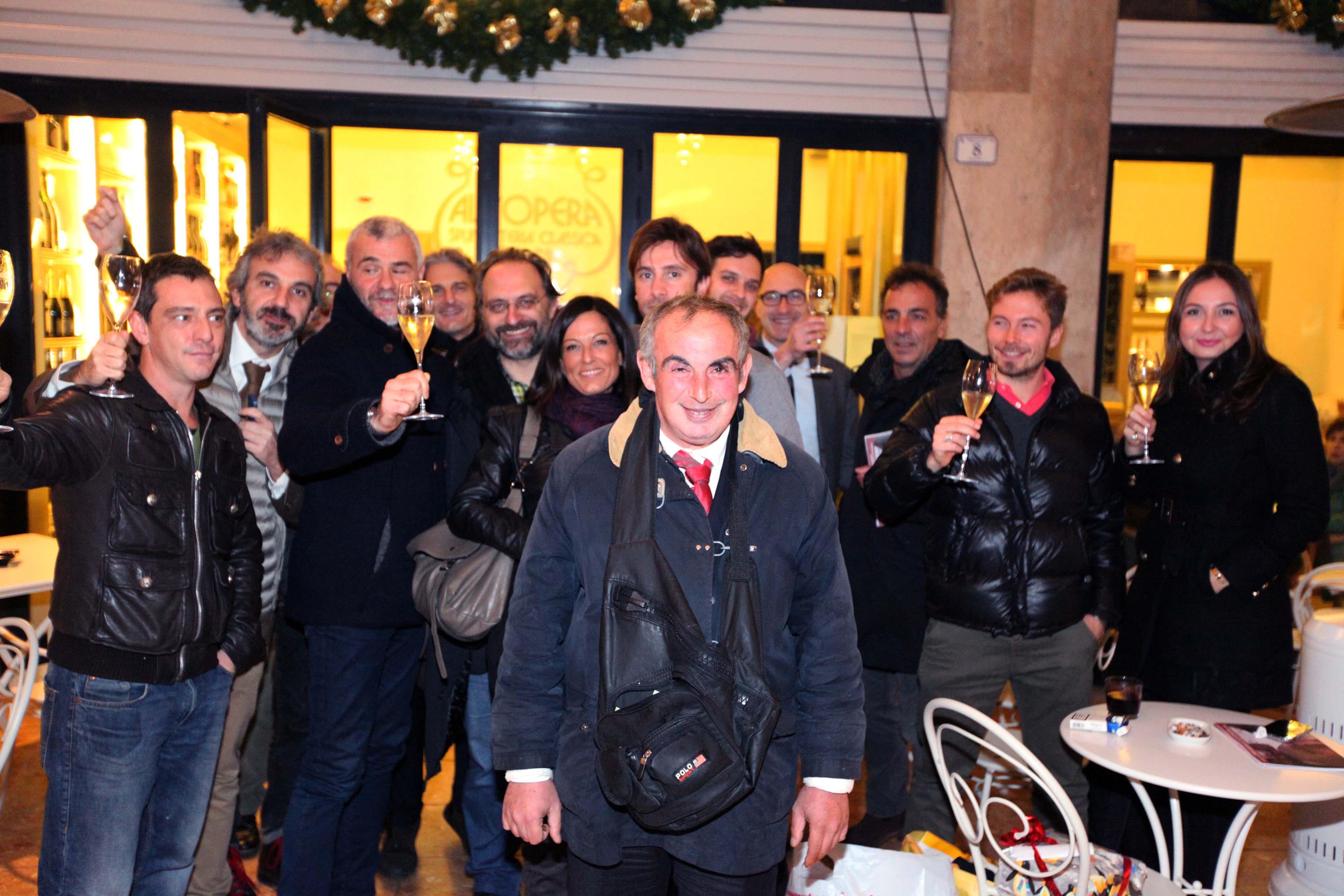Abramo festeggia e sogna il palcoscenico 
