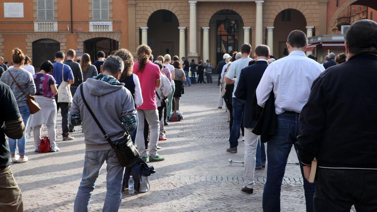 Il parroco dice no: salta la serata omofoba in parrocchia
