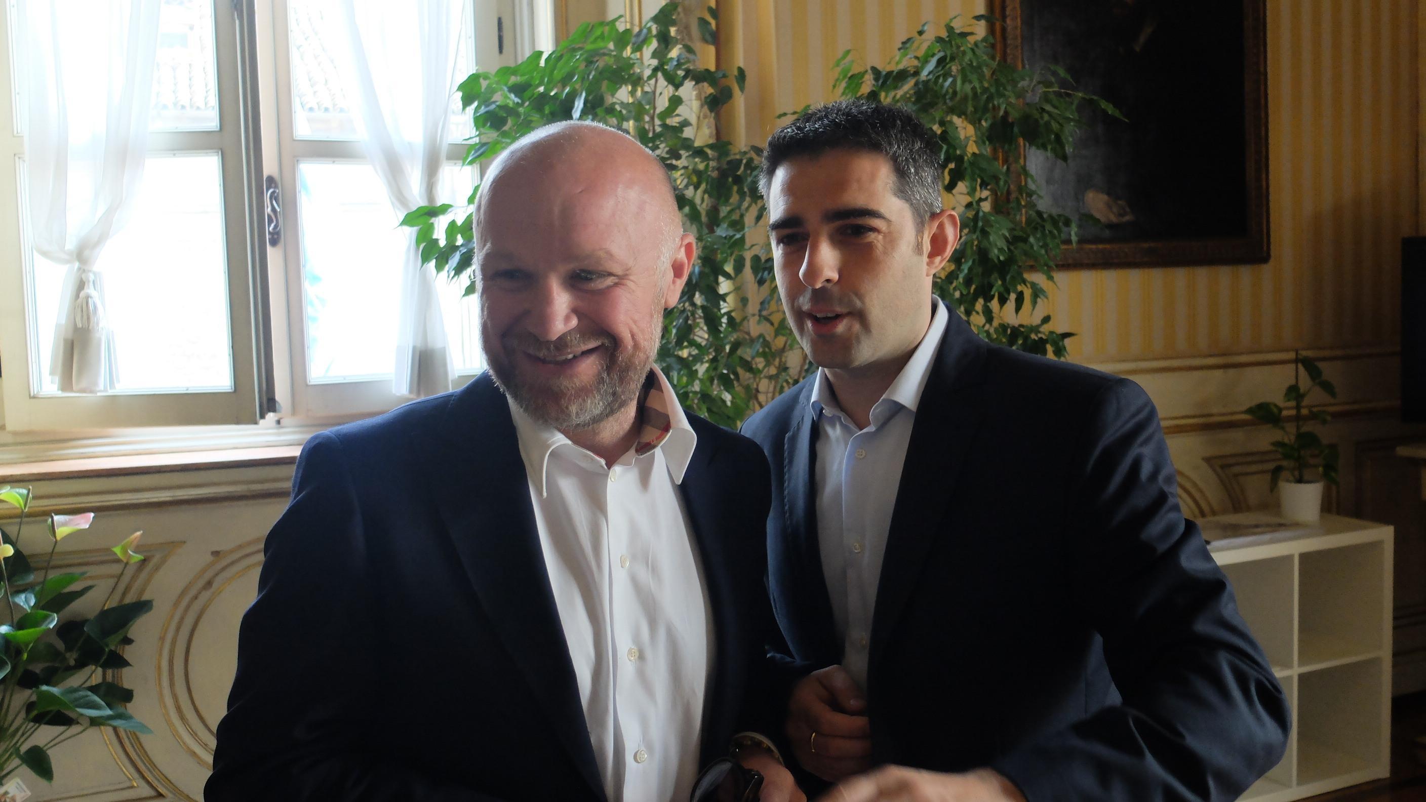 Il sindaco di Livorno, Filippo Nogarin, e il sindaco di Parma, Federico Pizzarotti