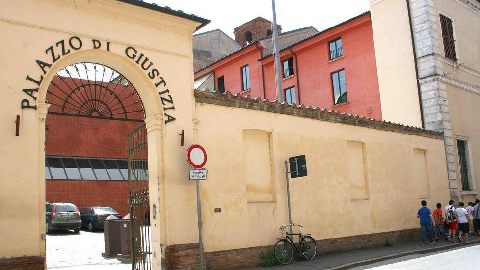 Nonno ancora a processo.Il nipote sarà interrogato