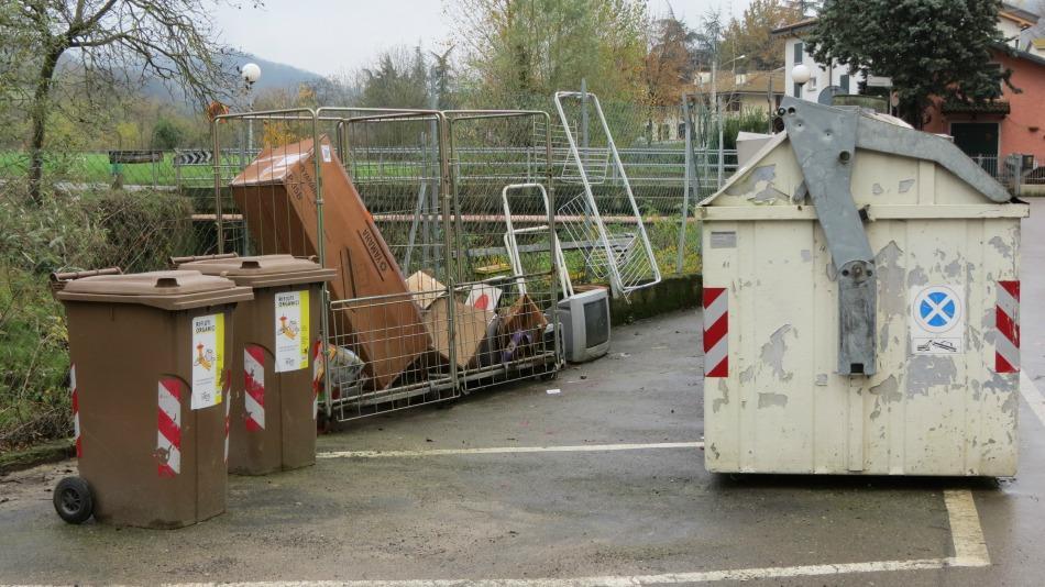 Una discarica a ridosso del Modolena