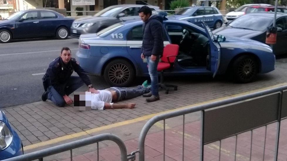 L'uomo fermato dalla polizia
