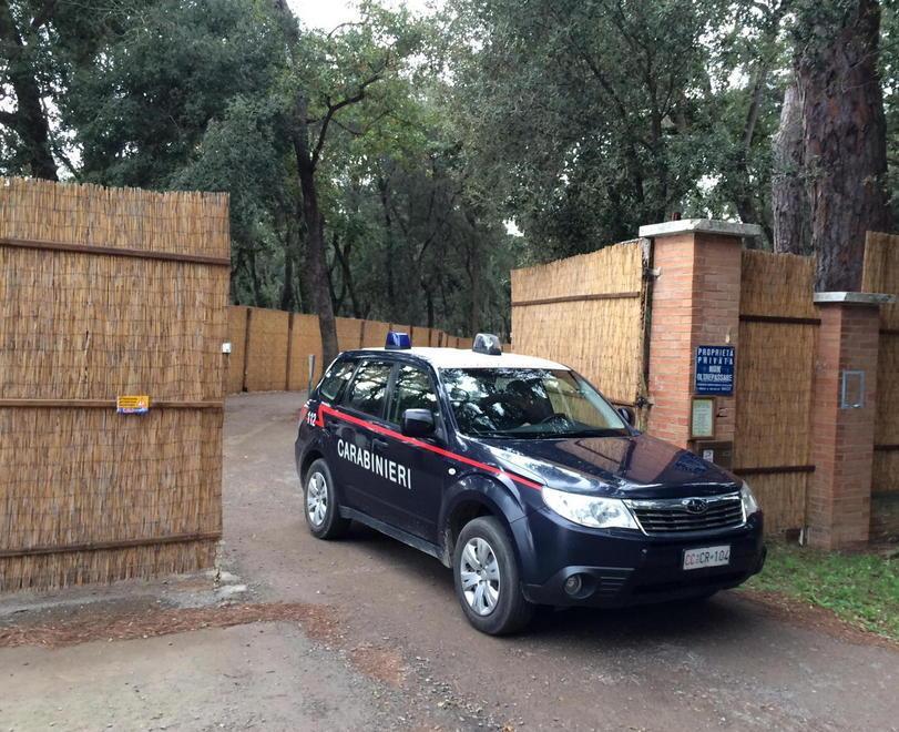 Messi i sigilli al Paradù villaggio sequestrato 