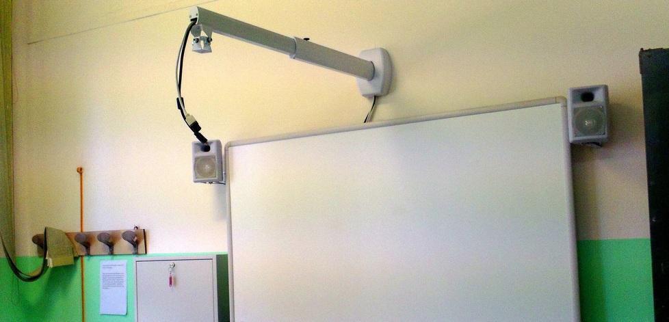  Rubate le Lim dalla scuola media 5 