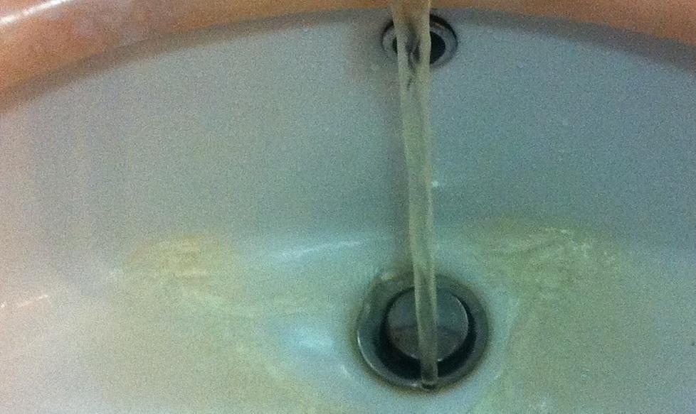 L’acqua rimane non potabile 