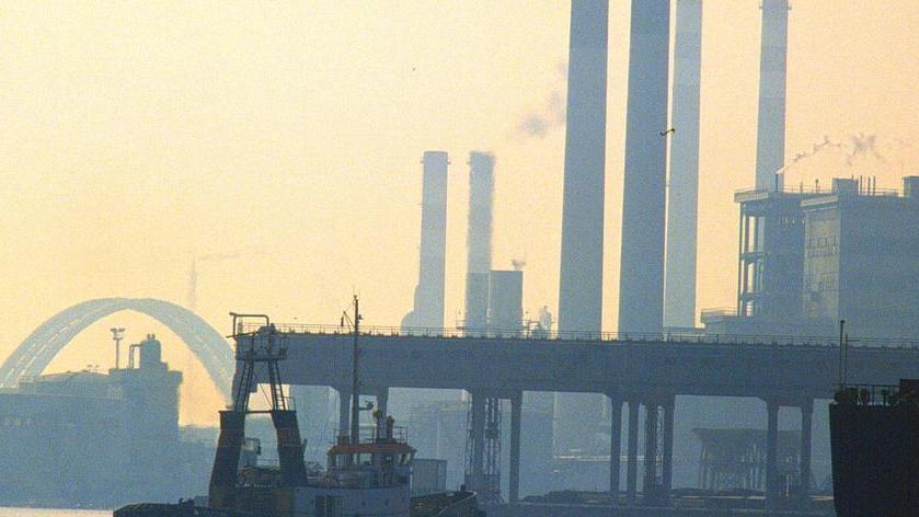 Marghera, riprende il cracking Novità anche per Ferrara