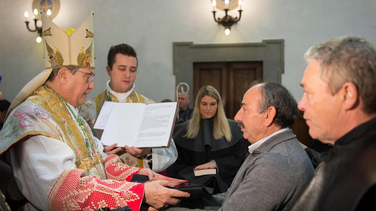La Misericordia premia 120 volontari per i servizi del 2013