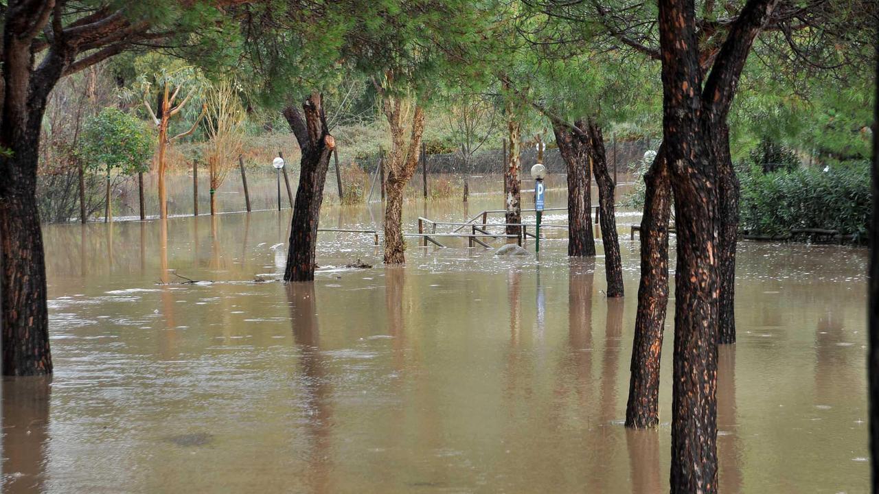 Allagamenti a Marina di Campo nella zona di La Foce (Giò di Stefano)