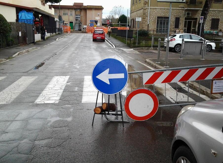 Lavori sulla Maremmana Multe a raffica per divieto 