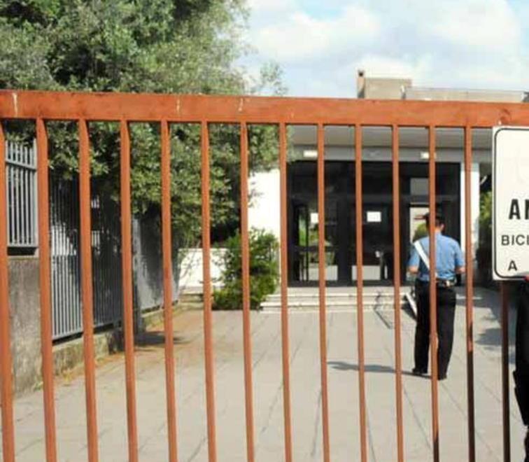 Stalking alla moglie, rinviato a giudizio 