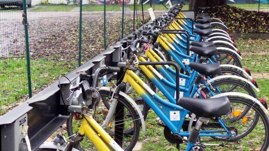 “Biciclette condivise” ma non troppo