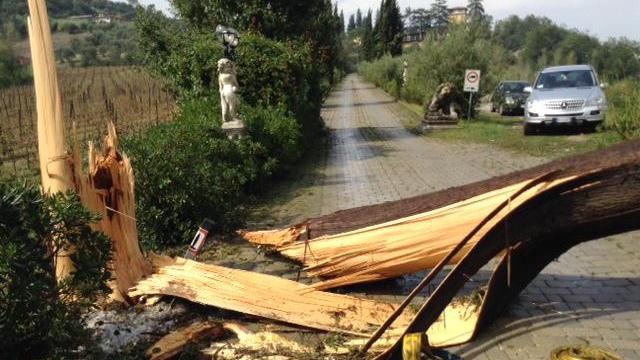 La tromba d'aria di settembre a Carmignano
