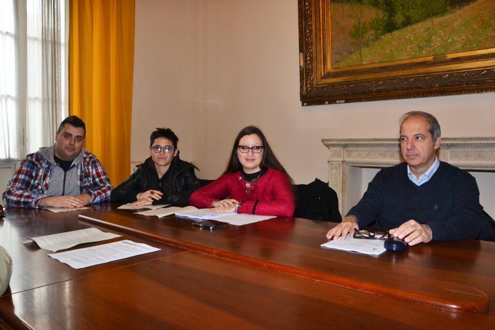 La vicesindaco Stella Sorgente durante la presentazione del registro delle Unioni Civili