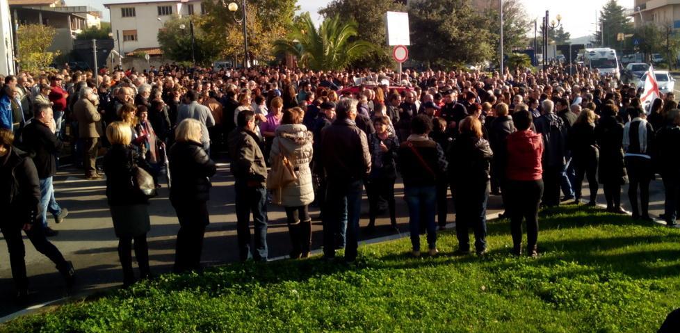 Il sindaco Celentano: «Non mi dimetto» 