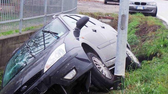 Grossa perdita di olio Strada chiusa sette ore
