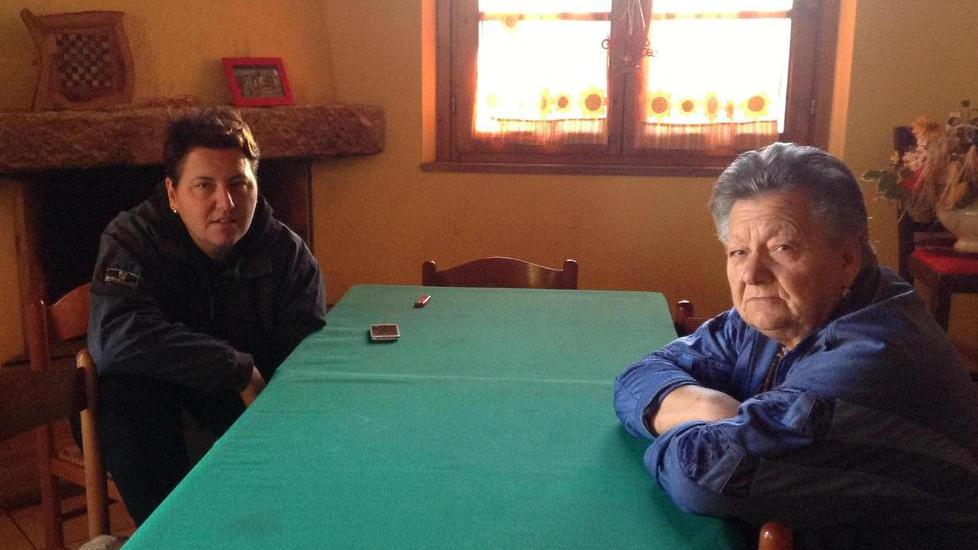 Da sinistra Linda Vanni e Maria Pia Gatti mentre raccontano la drammatica esperienza