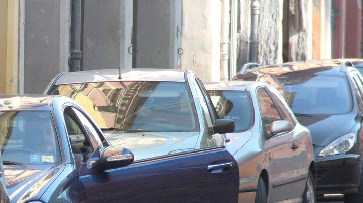 I predoni di ricambi d’auto rubano anche un volante