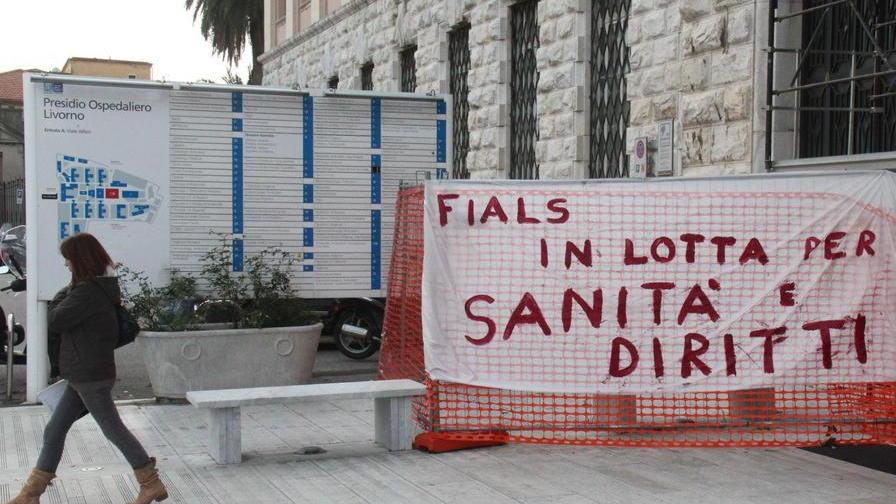Maxi assemblea dei lavoratori Asl: "Stanno smantellando la sanità"