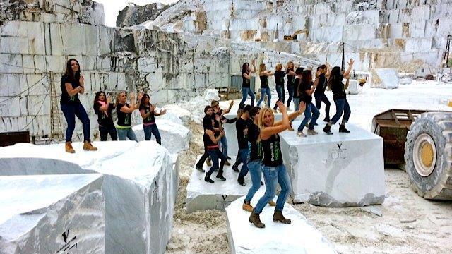 Il video Balance girato in cava